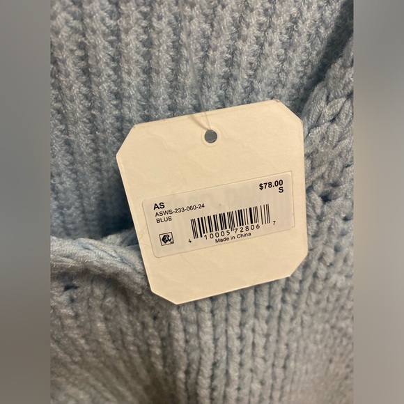 Altar’D State cropped sweater - Picture 2 of 2